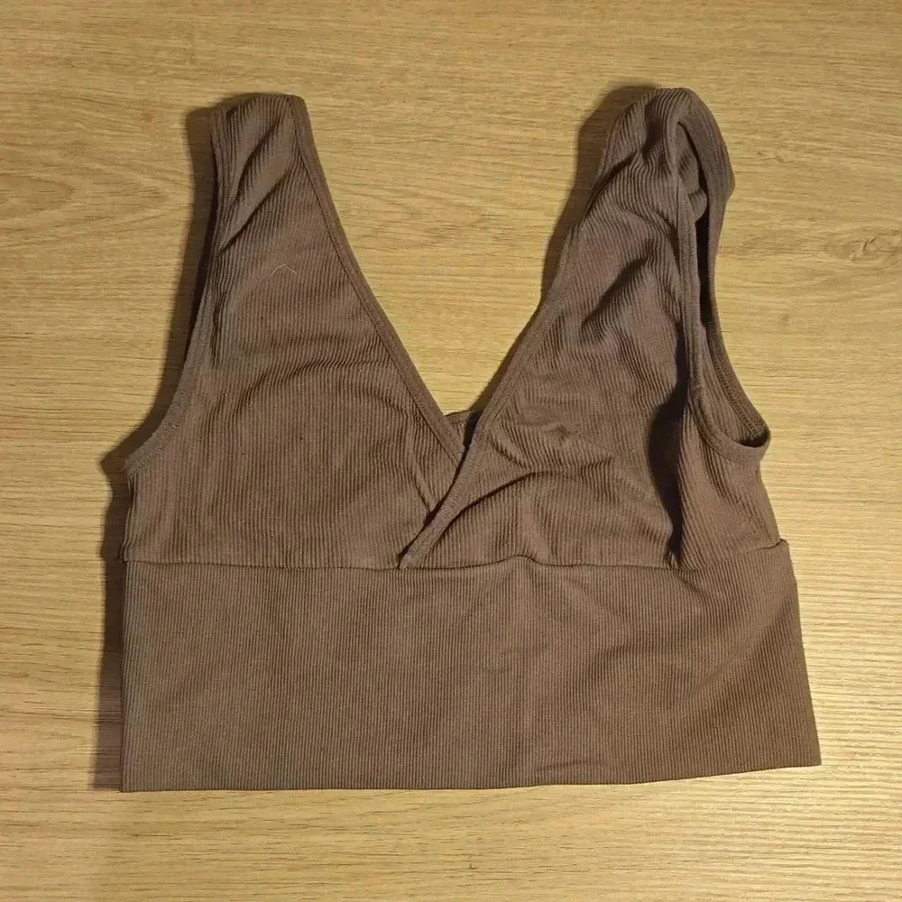 LA Hearts by PacSun Brown Ribbed V-Neck Bralette Top (XS)